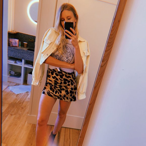 L A I N E Y - Picture 6 of 6